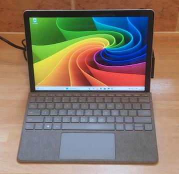 Tablet van Microsoft Windows 11 inclusief LED toetsenbord  beschikbaar voor biedingen
