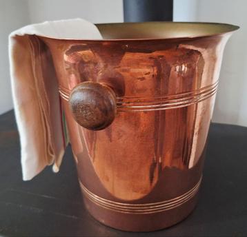Koperen Champagnekoeler met houten knoppen beschikbaar voor biedingen