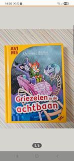 Geronimo Stilton op zoek naar de Rode Havik +
Griezelen in.., Ophalen of Verzenden, Zo goed als nieuw, Fictie algemeen