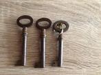 3 oude sleutels 💥 met ribbels in de sleutels, Antiek en Kunst, Antiek | Gereedschap en Instrumenten, Ophalen of Verzenden