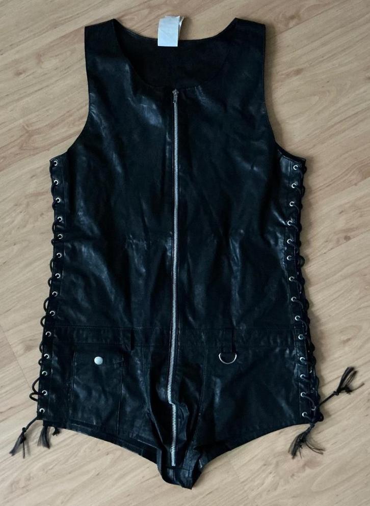 Zwart, pu lederen pakje, maat M gay / hetero, Kleding | Heren, Overige Herenkleding, Gedragen, Ophalen of Verzenden