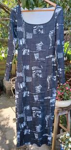 Lange jurk Na-ked, Kleding | Dames, Ophalen of Verzenden, Zo goed als nieuw, Onder de knie