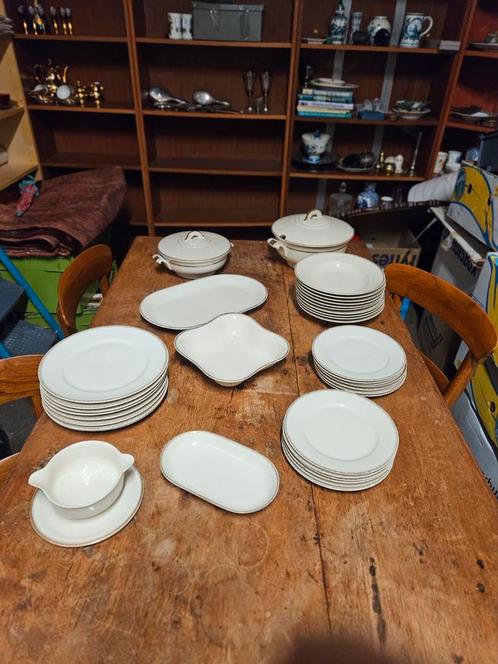 Atzberg porceleyn, Antiek en Kunst, Antiek | Servies compleet, Ophalen