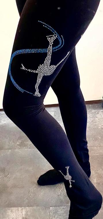 Diverse (kunst)schaatskleding - schaatsbroek maat Adult XS beschikbaar voor biedingen