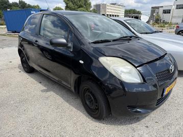 Toyota Yaris 1.0 VVTi Terra beschikbaar voor biedingen