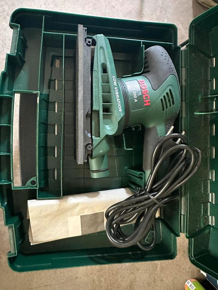Bosch PSS 200 A Vlakschuurmachine, Doe-het-zelf en Verbouw, Gereedschap | Schuurmachines, Nieuw, Vlakschuurmachine, Minder dan 600 watt