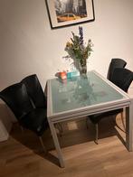 Uitschuifbare glazen eettafel met 4 leren stoelen, Huis en Inrichting, Gebruikt, 100 tot 150 cm, Vierkant, Ophalen of Verzenden