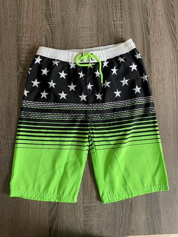 Nieuw zwemshort jongen mt 158/164 - groen sterren zwart beschikbaar voor biedingen