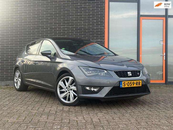Seat Leon ST 2.0 TDI FR Dynamic Pano, Xenon!, Auto's, Seat, Bedrijf, Te koop, Leon, ABS, Airbags, Airconditioning, Bluetooth, Boordcomputer