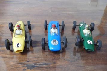 3 oude Carrera raceautos voor Carrera racebaan beschikbaar voor biedingen