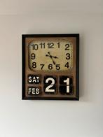 Klok 90x77 cm, Ophalen, Zo goed als nieuw, Wandklok