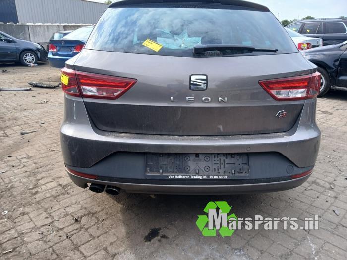 Achterbumper van een Seat Leon (LS7K), Auto-onderdelen, Carrosserie en Plaatwerk, Bumper, Seat, Gebruikt, 3 maanden garantie, Ophalen of Verzenden