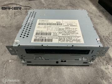 CD wisselaar Jaguar XK Coupé ('06-'15) 6F6N-18C815-AA beschikbaar voor biedingen