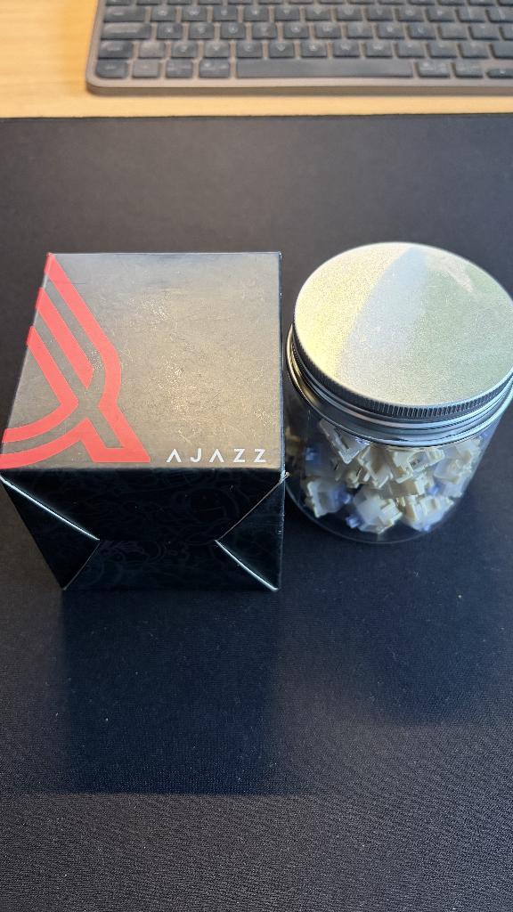 Ajazz Gift Switch Set – 45x mechanical keyboard switches, Computers en Software, Toetsenborden, Nieuw, Qwerty, Ophalen