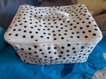 Stoffen Opbergkoffer met Stippen beschikbaar voor biedingen