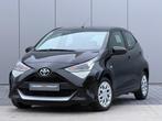 Toyota Aygo 1.0 VVT-i X-Play - Black Sand Pearl - Camera/Car, Auto's, Toyota, Voorwielaandrijving, Stof, Gebruikt, 4 stoelen