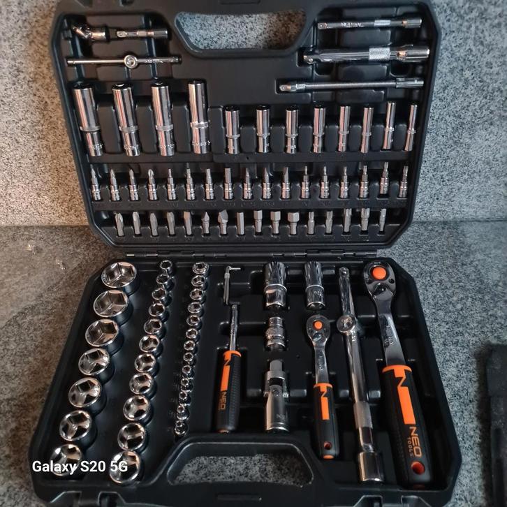 Neo Tools Gereedschapskoffer - 94 Delig, Doe-het-zelf en Verbouw, Gereedschap | Handgereedschap, Zo goed als nieuw, Ophalen of Verzenden