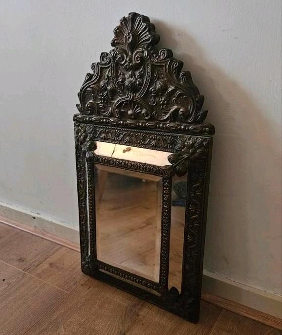 Antieke wandspiegel (1950-1970) met kuif, Antiek en Kunst, Antiek | Spiegels, Minder dan 50 cm, Minder dan 100 cm, Rechthoekig