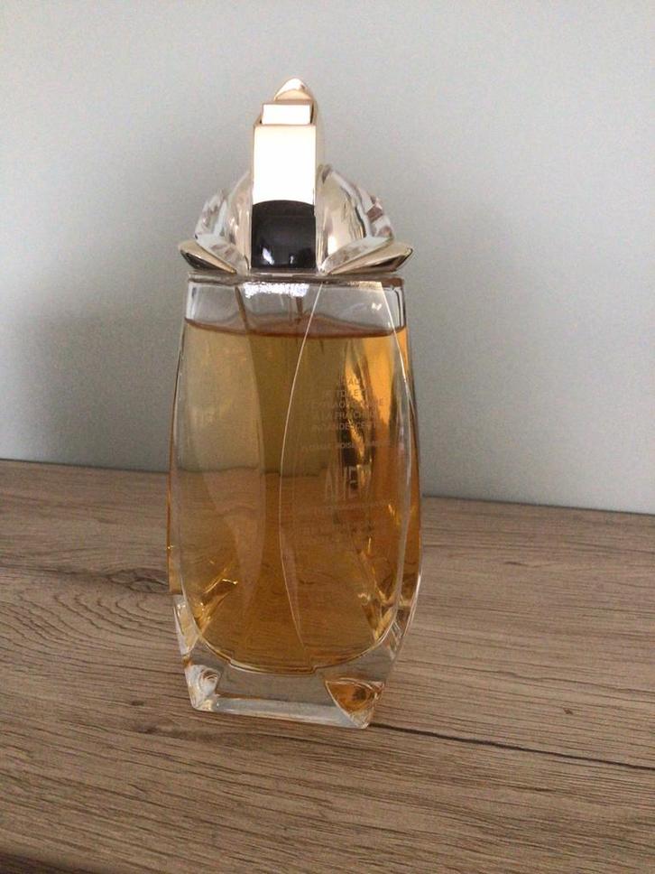 Alien eau extraordinaire eau de toilette spray 90 ml NIEUW, Sieraden, Tassen en Uiterlijk, Uiterlijk | Parfum, Nieuw, Ophalen of Verzenden