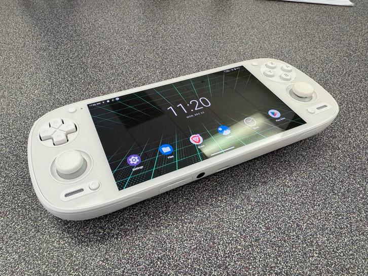 Retroid Pocket 5 - 128GB - 1 keer uit doos gehaald, Spelcomputers en Games, Spelcomputers | Overige, Nieuw, Ophalen of Verzenden