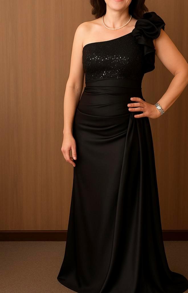 Elegante galajurk, Kleding | Dames, Gelegenheidskleding, Zo goed als nieuw, Galajurk, Maat 38/40 (M), Zwart, Ophalen of Verzenden