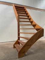 Houten vaste hoek trap harthout in mooi staat!, Doe-het-zelf en Verbouw, Ladders en Trappen, Ophalen of Verzenden, Gebruikt, Trap