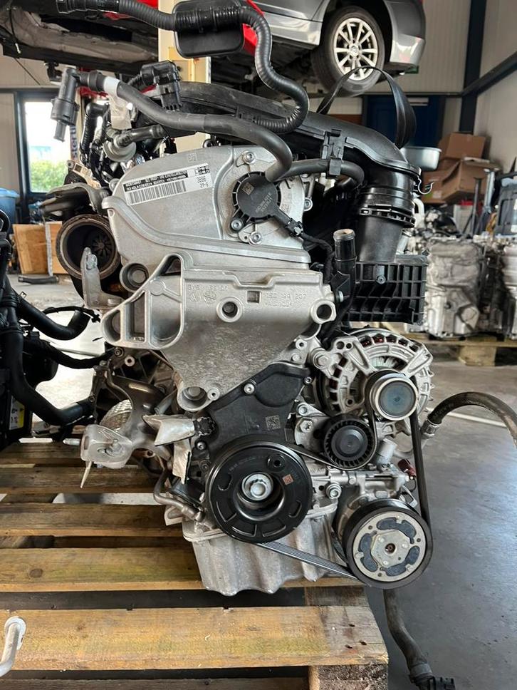 VW AUDI 1.0 tsi motor motorblok DLA 4000km! Compleet!, Auto-onderdelen, Motor en Toebehoren, Audi, Ophalen