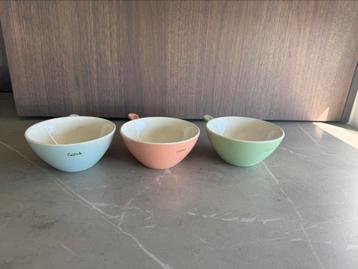 3 vintage soepkommen California pastelkleuren Boch Belgium beschikbaar voor biedingen