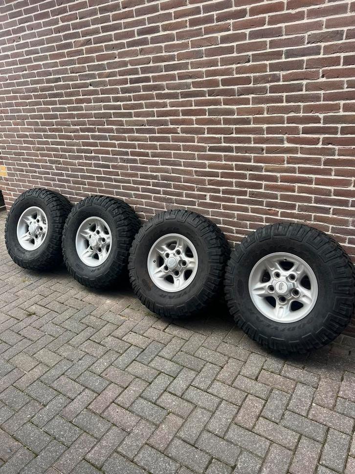 Land Rover Deep Dish wielset velgset Goodyear MT/R 285/75/16, Auto-onderdelen, Overige Auto-onderdelen, Land Rover, Gebruikt, Ophalen