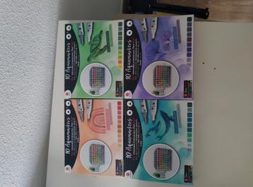 Te koop ca 400 twinmarkers ca 280 unieke kleuren + 40 aqua beschikbaar voor biedingen