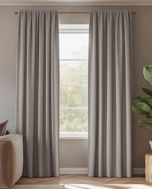 Prachtige elegante gordijn 140 x 270 taupe, Huis en Inrichting, Stoffering | Gordijnen en Lamellen, Nieuw, 200 cm of meer, 100 tot 150 cm