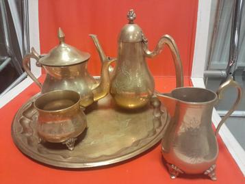 Koperen Theeset 5-delig Vintage beschikbaar voor biedingen