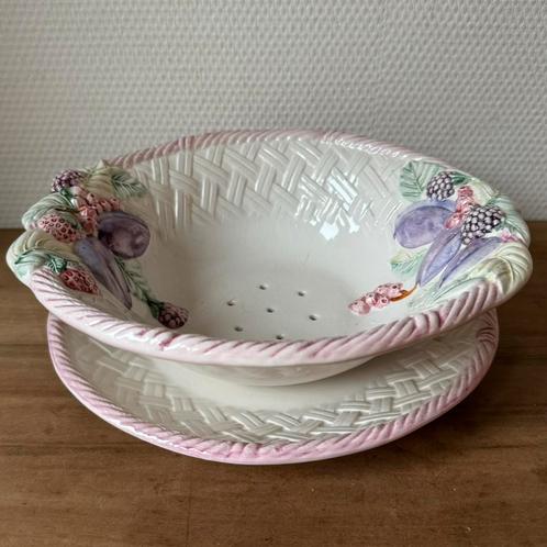 Vintage Brocante Majolica Fruittest, Vergiet, Keramiek, Huis en Inrichting, Keuken | Servies, Gebruikt, Overige typen, Overige stijlen