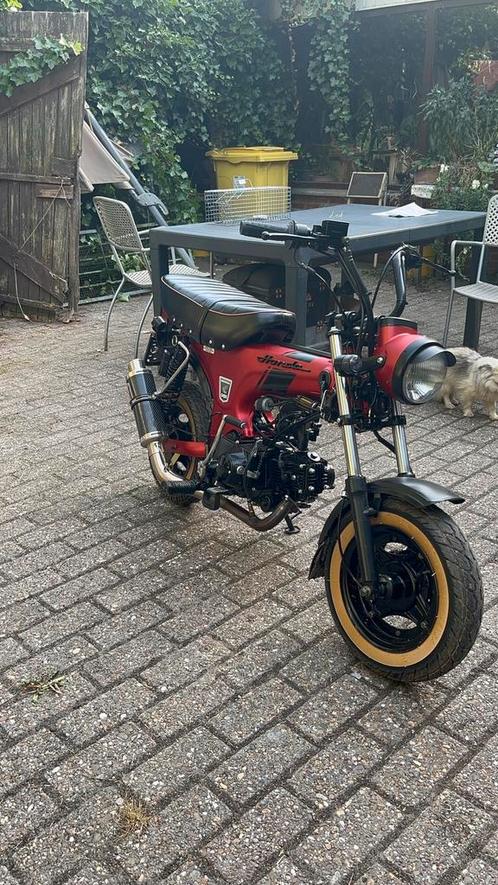 Skyteam honda dax, Fietsen en Brommers, Brommers | Honda, Zo goed als nieuw, Overige modellen, Ophalen