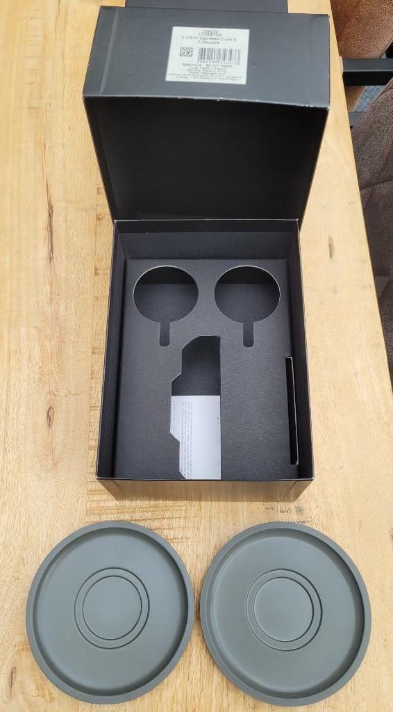 2 schoteltjes van Nespresso (View collection), Huis en Inrichting, Keuken | Servies, Nieuw, Kop(pen) en/of Schotel(s), Overige stijlen