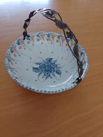 opengewerkt schaaltje met zilveren hengsel zenith gouda, Antiek en Kunst, Ophalen of Verzenden