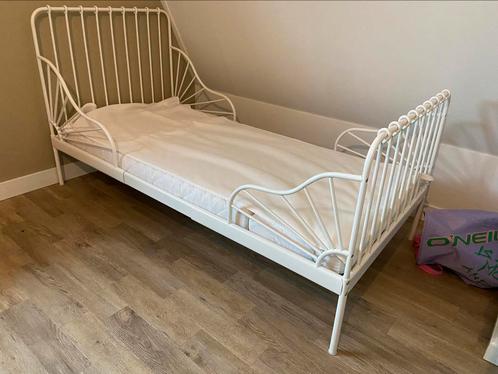 Ikea Minnen meegroeibed, wit, 80 x 200cm, Kinderen en Baby's, Kinderkamer | Bedden, Zo goed als nieuw, 180 cm of meer, 70 tot 85 cm