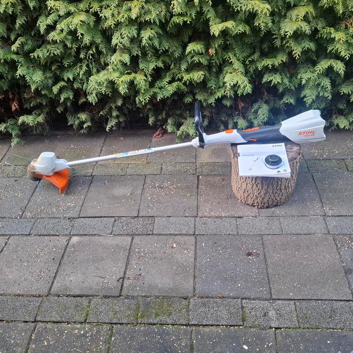 Stihl FSA 56 Accu Trimmer - Nette Staat, Tuin en Terras, Bosmaaiers, Zo goed als nieuw, Accu, 10 tot 30 cm, Ophalen of Verzenden