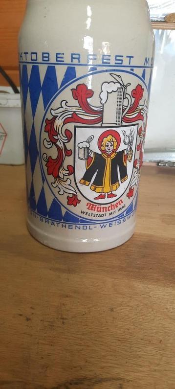 mooie bierpul oktoberfest munchen beschikbaar voor biedingen