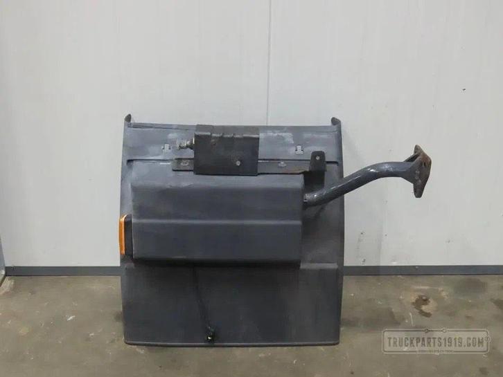 Iveco Body & Chassis Parts Spatbord achter Re. voor Iveco, Auto-onderdelen, Vrachtwagen-onderdelen, Iveco, Carrosserie en Plaatwerk