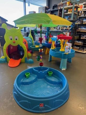 Step2 Play & Shade Pool Zwembad en watertafel actie €59.95 beschikbaar voor biedingen