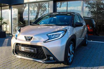 Toyota Aygo X 1.0 VVT-i S-CVT Premium NAVI CAMERA DAK AUTOMA beschikbaar voor biedingen
