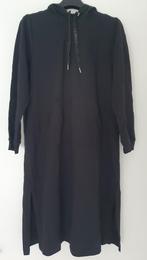 *ZGAN* Leuke jurk met capuchon,
Maat: 46
(Mia Moda), Ophalen of Verzenden, Zo goed als nieuw, Maat 46/48 (XL) of groter