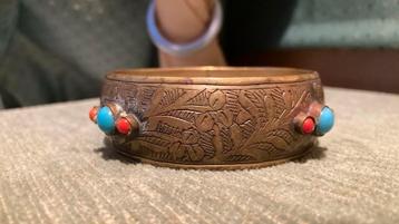 Armband Tibet messing met steentjes ingelegd beschikbaar voor biedingen