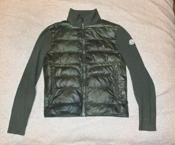 Moncler green knitted jacket beschikbaar voor biedingen