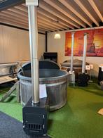 Premium Hot Tub 45 kw Externe kachel 1 jaar oud !!, Ophalen of Verzenden, Zo goed als nieuw, Trap, Vast