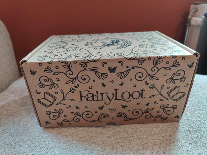 Fairyloot Mystery Box - Special Edition Boek!, Hobby en Vrije tijd, Overige Hobby en Vrije tijd, Ophalen of Verzenden