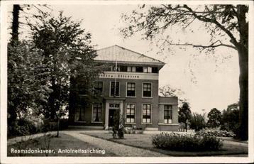Raamsdonksveer Antoinette Stichting st 1942 beschikbaar voor biedingen