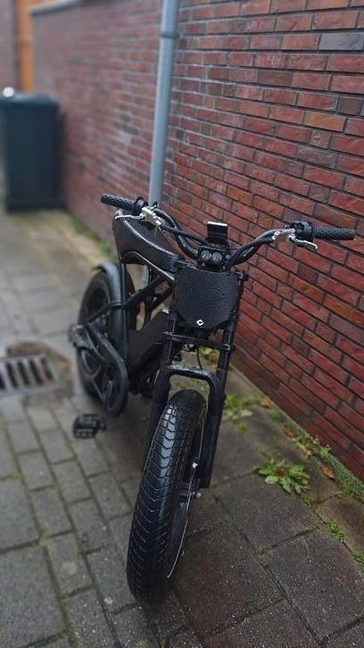 Ouxi h9 custom, Fietsen en Brommers, Minibikes, Midibikes en Pitbikes, Zo goed als nieuw, Overige typen, Ophalen of Verzenden