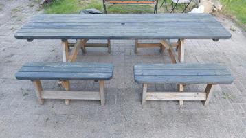 Tuintafel 240cm x 150cm beschikbaar voor biedingen